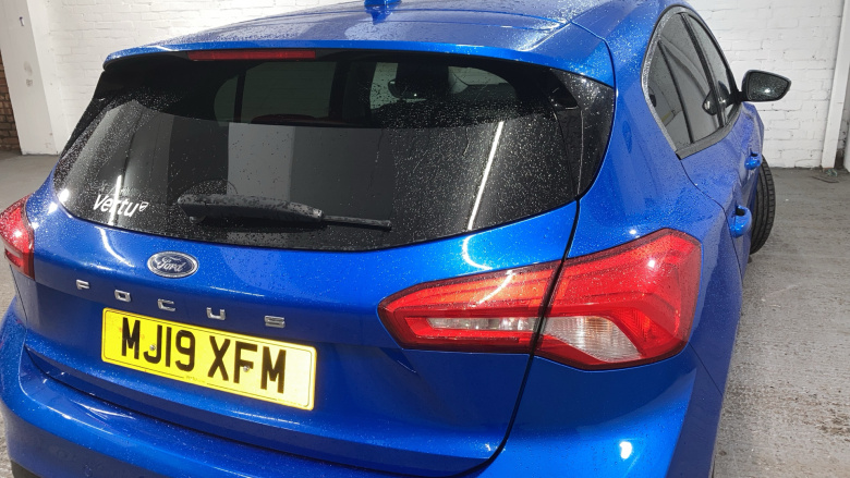 Ford Focus 1.0 EcoBoost 125 Titanium 5dr Petrol Hatchback